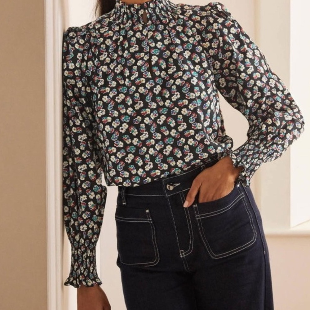 Boden Ellie Smocked High Neck Floral Print Top Blouse Sz 4 Small